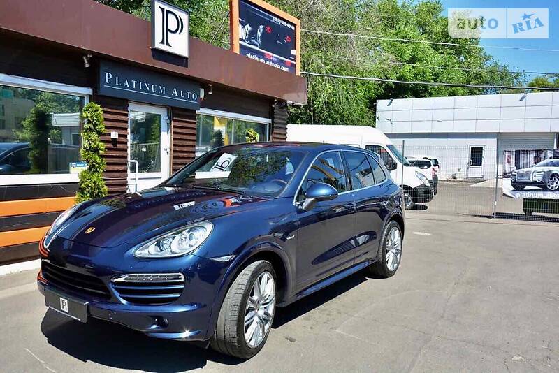 Позашляховик / Кросовер Porsche Cayenne 2013 в Одесі