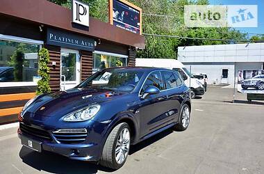 Позашляховик / Кросовер Porsche Cayenne 2013 в 