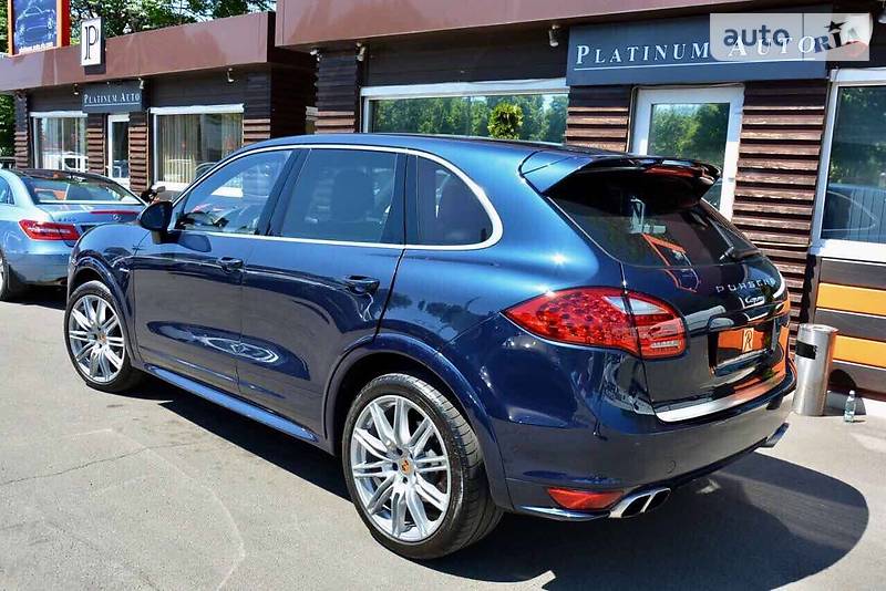 Позашляховик / Кросовер Porsche Cayenne 2013 в Одесі