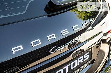 Внедорожник / Кроссовер Porsche Cayenne 2013 в Киеве