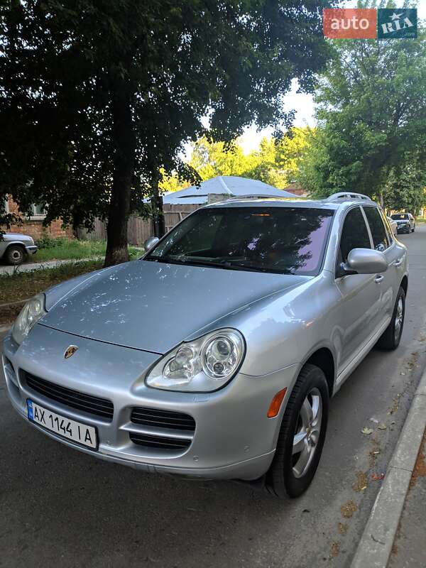 Porsche Cayenne 2005