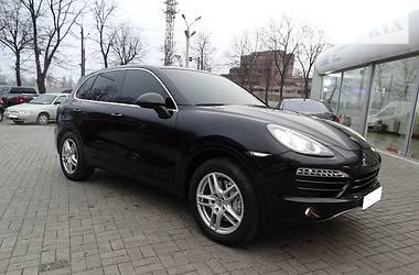 Внедорожник / Кроссовер Porsche Cayenne 2011 в 