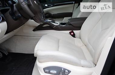 Внедорожник / Кроссовер Porsche Cayenne 2011 в 