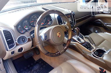 Внедорожник / Кроссовер Porsche Cayenne 2013 в Киеве