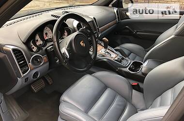 Внедорожник / Кроссовер Porsche Cayenne 2011 в 