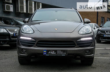 Внедорожник / Кроссовер Porsche Cayenne 2010 в 