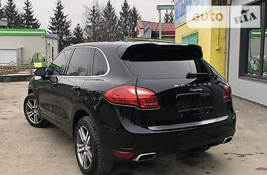 Внедорожник / Кроссовер Porsche Cayenne 2013 в Тернополе