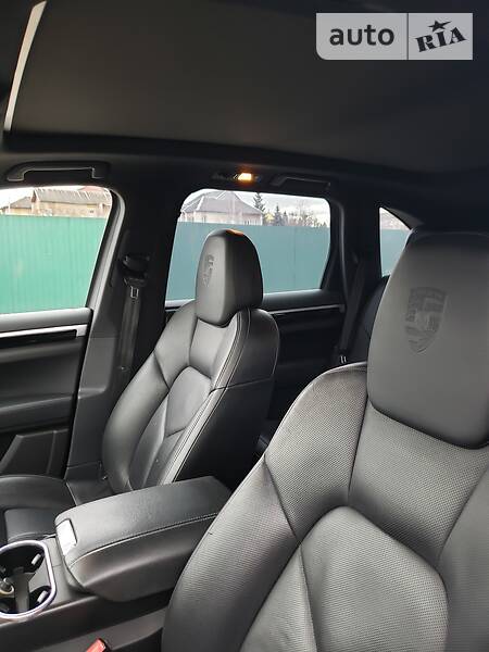 Позашляховик / Кросовер Porsche Cayenne 2014 в Івано-Франківську