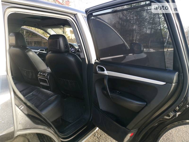 Позашляховик / Кросовер Porsche Cayenne 2004 в Долині