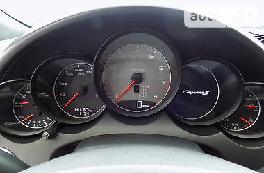 Позашляховик / Кросовер Porsche Cayenne 2010 в 