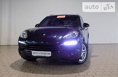Позашляховик / Кросовер Porsche Cayenne 2010 в 