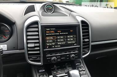 Внедорожник / Кроссовер Porsche Cayenne 2015 в 