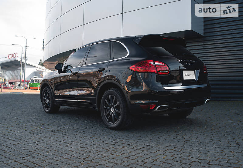 Позашляховик / Кросовер Porsche Cayenne 2013 в Харкові