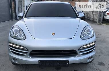 Позашляховик / Кросовер Porsche Cayenne 2013 в 