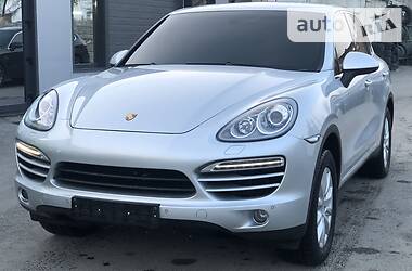 Позашляховик / Кросовер Porsche Cayenne 2013 в 