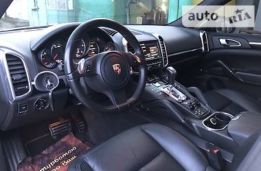 Позашляховик / Кросовер Porsche Cayenne 2013 в 