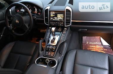 Позашляховик / Кросовер Porsche Cayenne 2013 в 