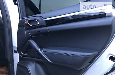 Позашляховик / Кросовер Porsche Cayenne 2013 в 