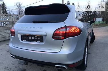 Позашляховик / Кросовер Porsche Cayenne 2013 в 
