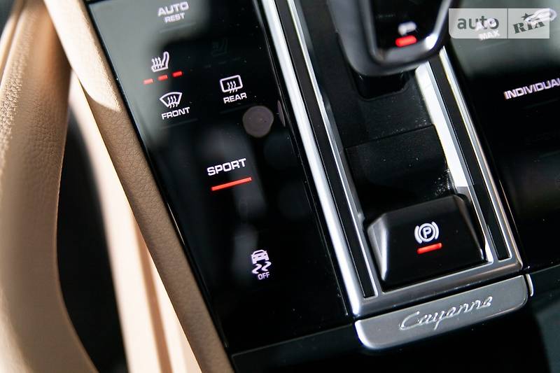 Позашляховик / Кросовер Porsche Cayenne 2018 в Одесі