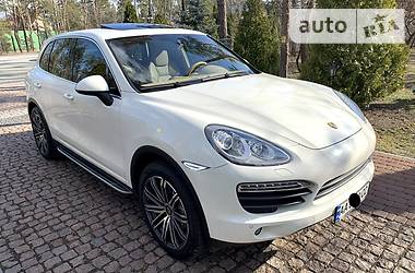 Позашляховик / Кросовер Porsche Cayenne 2012 в 