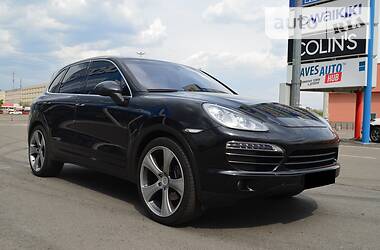Позашляховик / Кросовер Porsche Cayenne 2011 в 