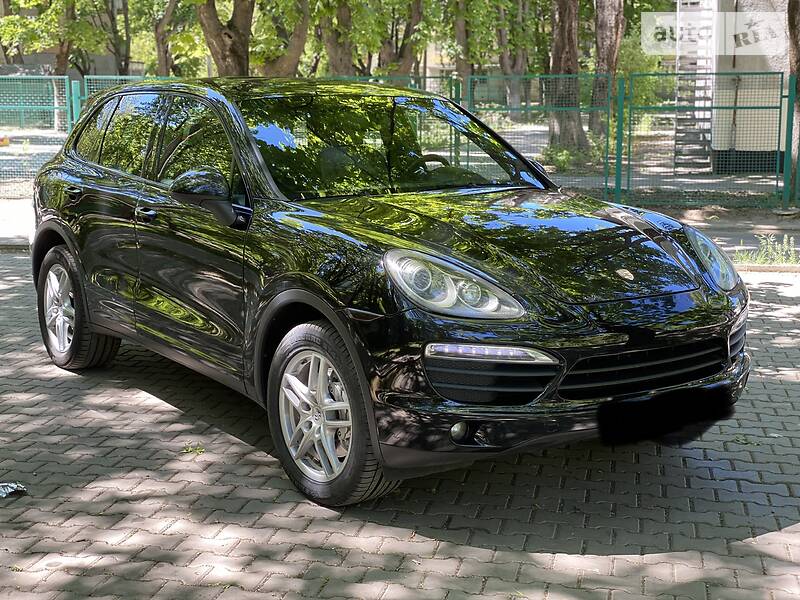 Позашляховик / Кросовер Porsche Cayenne 2010 в Одесі
