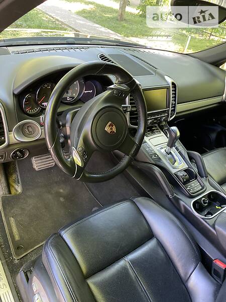 Позашляховик / Кросовер Porsche Cayenne 2010 в Одесі