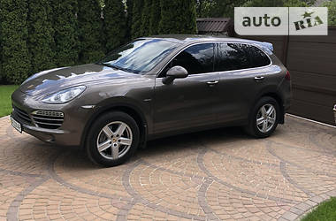Внедорожник / Кроссовер Porsche Cayenne 2012 в 