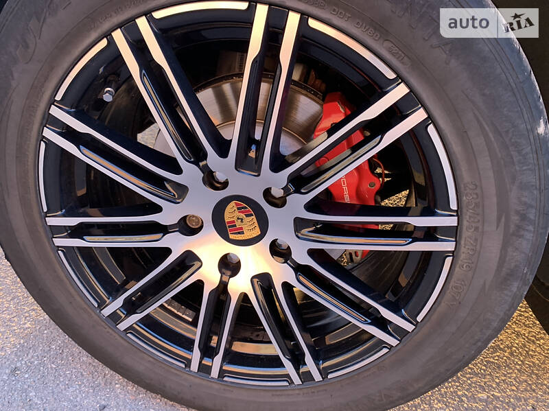 Позашляховик / Кросовер Porsche Cayenne 2008 в Мелітополі