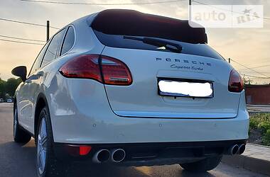 Внедорожник / Кроссовер Porsche Cayenne 2011 в Одессе