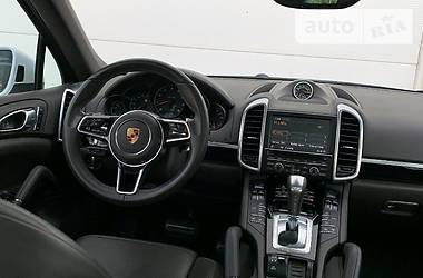 Porsche Cayenne 2015 в Чернівцях