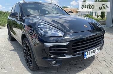 Внедорожник / Кроссовер Porsche Cayenne 2015 в Коломые