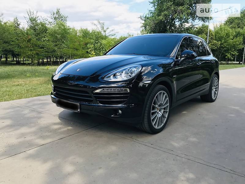 Внедорожник / Кроссовер Porsche Cayenne 2013 в 