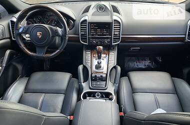 Внедорожник / Кроссовер Porsche Cayenne 2013 в Киеве