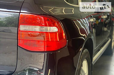Позашляховик / Кросовер Porsche Cayenne 2007 в 