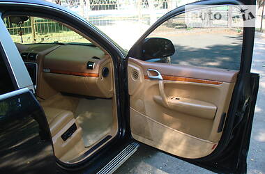 Внедорожник / Кроссовер Porsche Cayenne 2005 в 