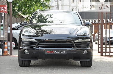 Внедорожник / Кроссовер Porsche Cayenne 2011 в Одессе