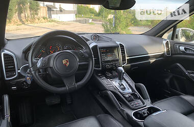 Внедорожник / Кроссовер Porsche Cayenne 2012 в Тернополе