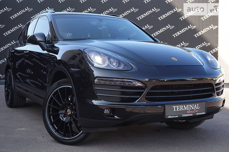 Внедорожник / Кроссовер Porsche Cayenne 2012 в Одессе