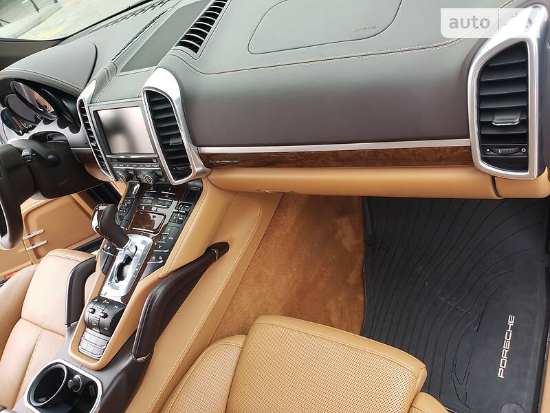 Позашляховик / Кросовер Porsche Cayenne 2013 в Києві фото 35 Позашляховик / Кросовер Porsche Cayenne 2013 в Києві
