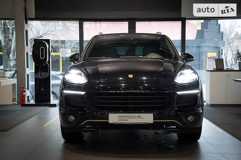 Внедорожник / Кроссовер Porsche Cayenne 2015 в Одессе