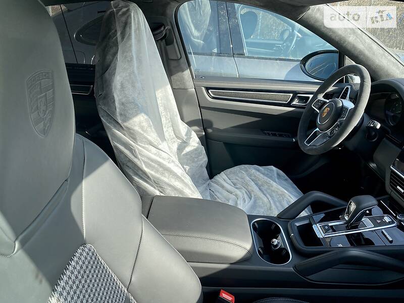 Внедорожник / Кроссовер Porsche Cayenne 2021 в Киеве фото 56 Внедорожник / Кроссовер Porsche Cayenne 2021 в Киеве