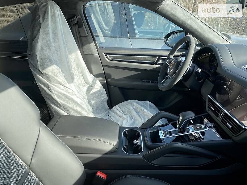 Внедорожник / Кроссовер Porsche Cayenne 2021 в Киеве фото 55 Внедорожник / Кроссовер Porsche Cayenne 2021 в Киеве
