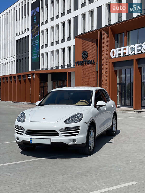 Внедорожник / Кроссовер Porsche Cayenne 2012 в Виннице
