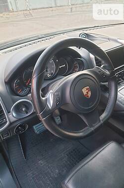 Внедорожник / Кроссовер Porsche Cayenne 2012 в Херсоне
