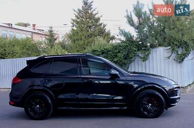 Внедорожник / Кроссовер Porsche Cayenne 2013 в Киеве