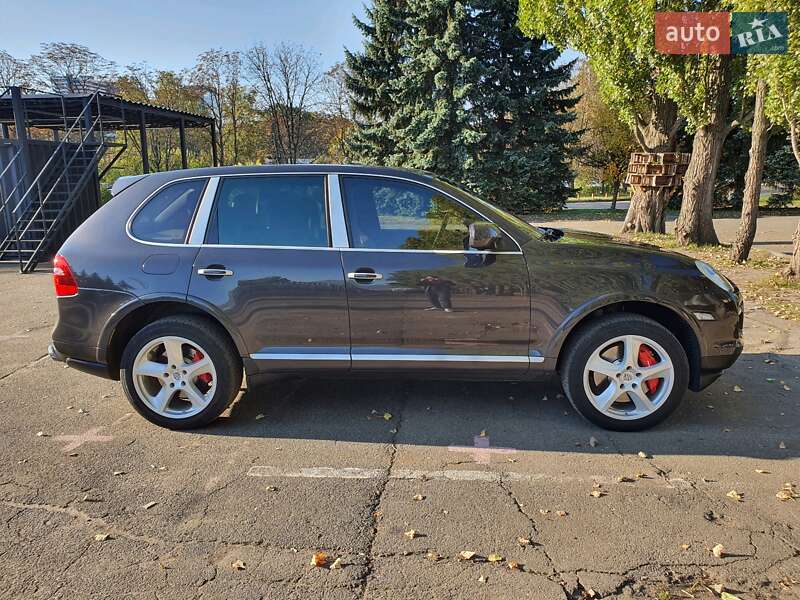 Внедорожник / Кроссовер Porsche Cayenne 2009 в Киеве