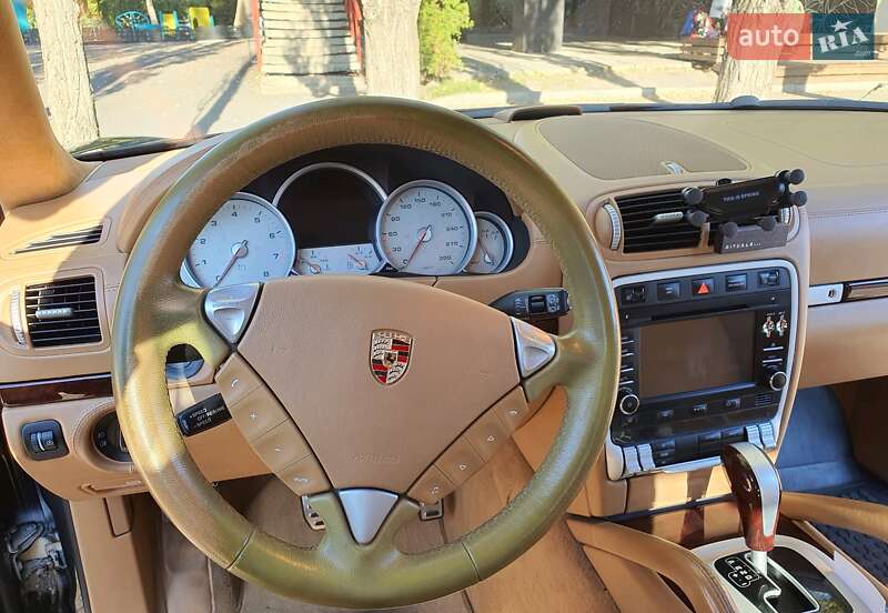 Внедорожник / Кроссовер Porsche Cayenne 2009 в Киеве