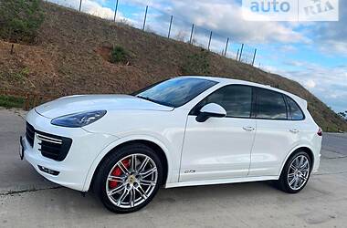 Позашляховик / Кросовер Porsche Cayenne 2015 в Одесі